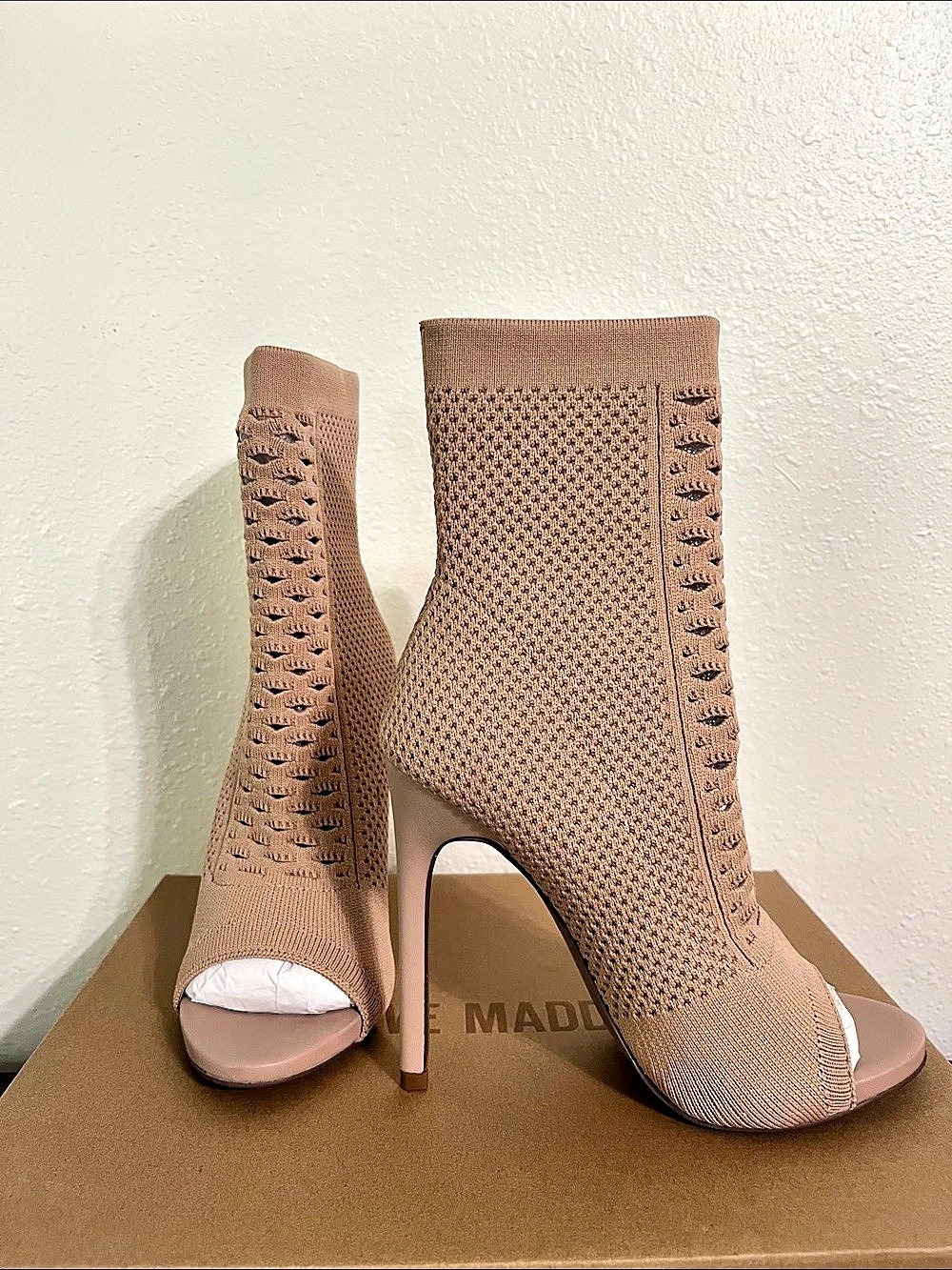 Steve Madden Candid Knit Peep-Toe Bootie Blush US 6.5